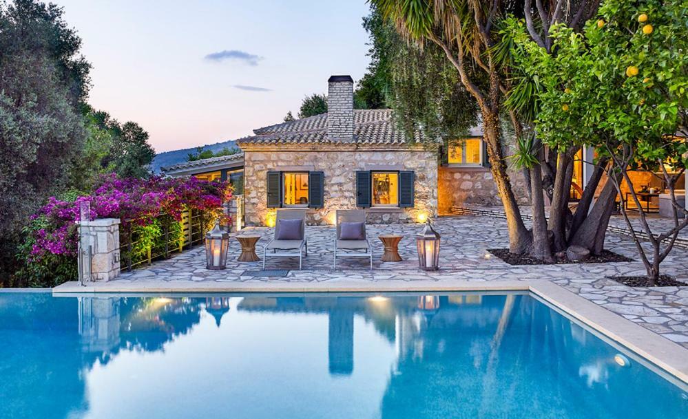 Villa Ioli- Beachfront Luxury Residence Igoumenitsa Zewnętrze zdjęcie