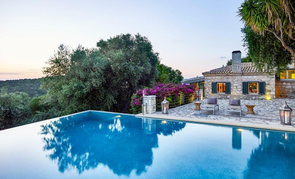 Villa Ioli- Beachfront Luxury Residence Igoumenitsa Zewnętrze zdjęcie