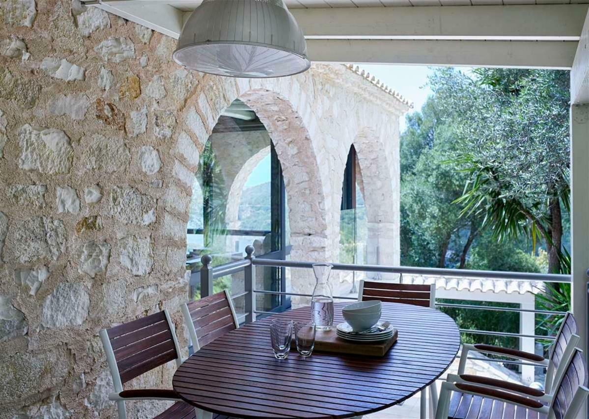 Villa Ioli- Beachfront Luxury Residence Igoumenitsa Zewnętrze zdjęcie