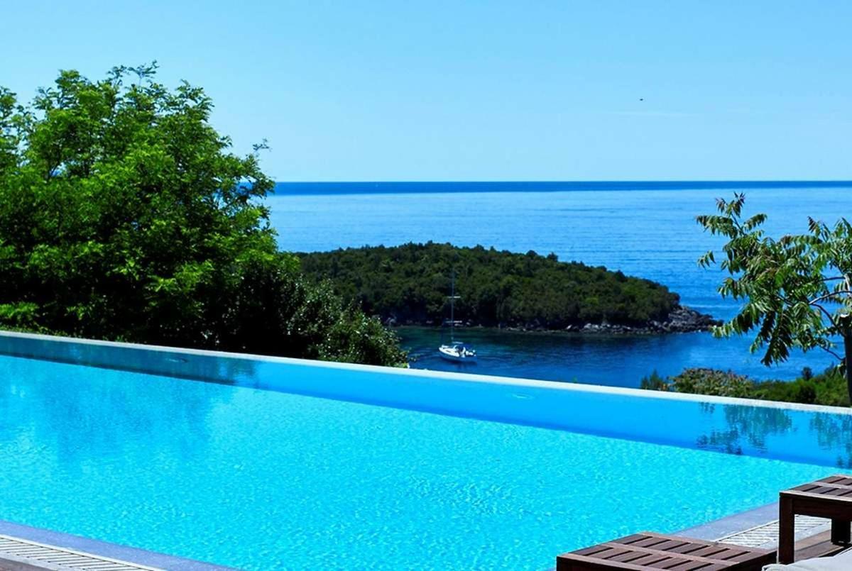 Villa Ioli- Beachfront Luxury Residence Igoumenitsa Zewnętrze zdjęcie